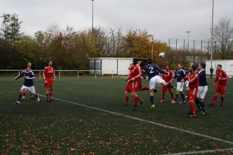 SV Tuerk Attendorn - VfR 16.11.12014 013.JPG