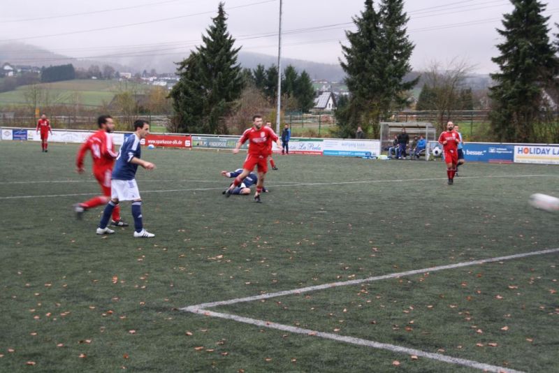 SV Tuerk Attendorn - VfR 16.11.12014 023.JPG