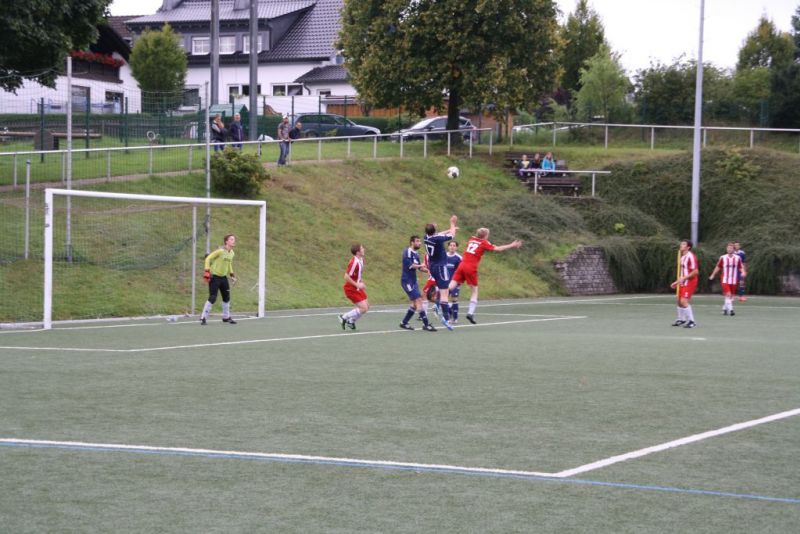 Duenschede gegen VfR 31.08.14 024.JPG