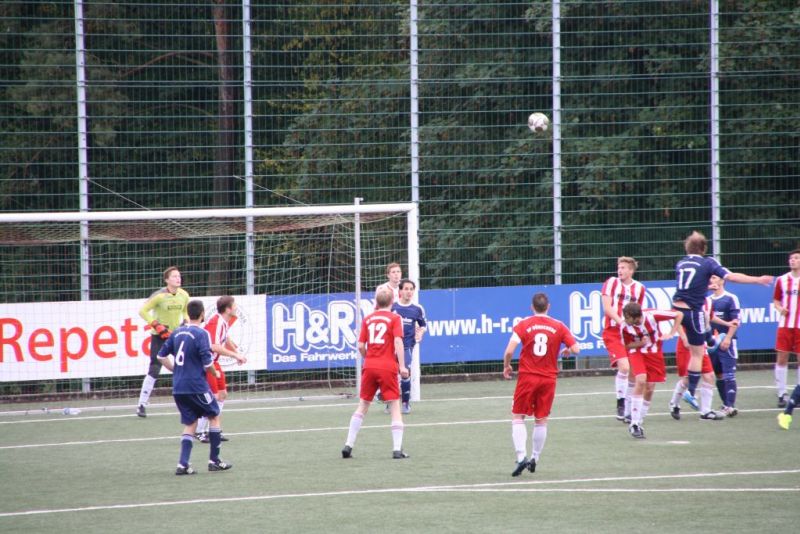 Duenschede gegen VfR 31.08.14 055.JPG